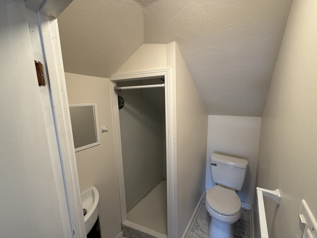 1728 Elmwood Ave Property Photo 37