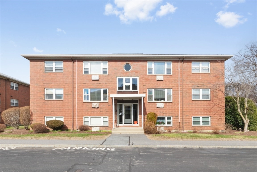 40 Whitman Rd # 3 Property Photo 1