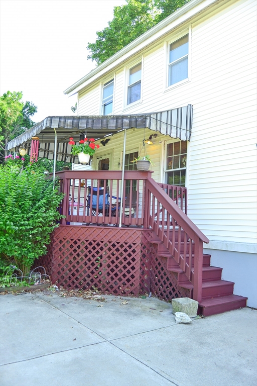 348 North St Property Photo 5