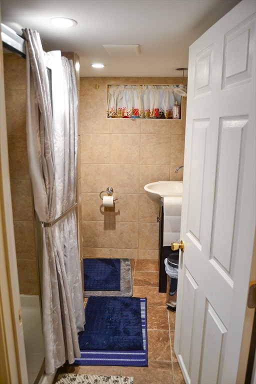 348 North St Property Photo 16