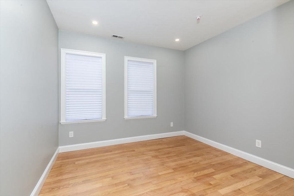 755 Boylston St # 2 Property Photo 15