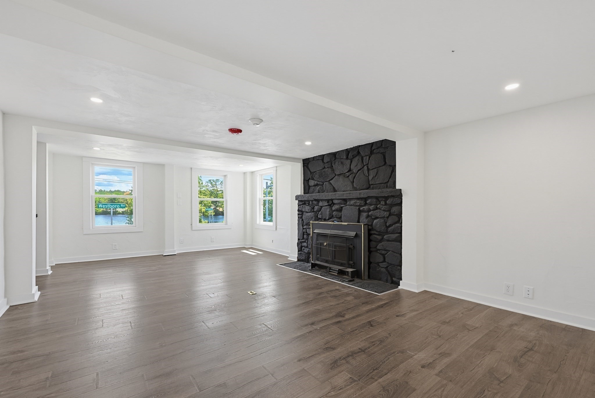 130 High St Property Photo 4