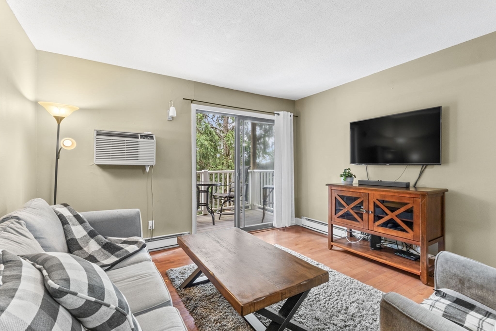 336 E Main St # 20