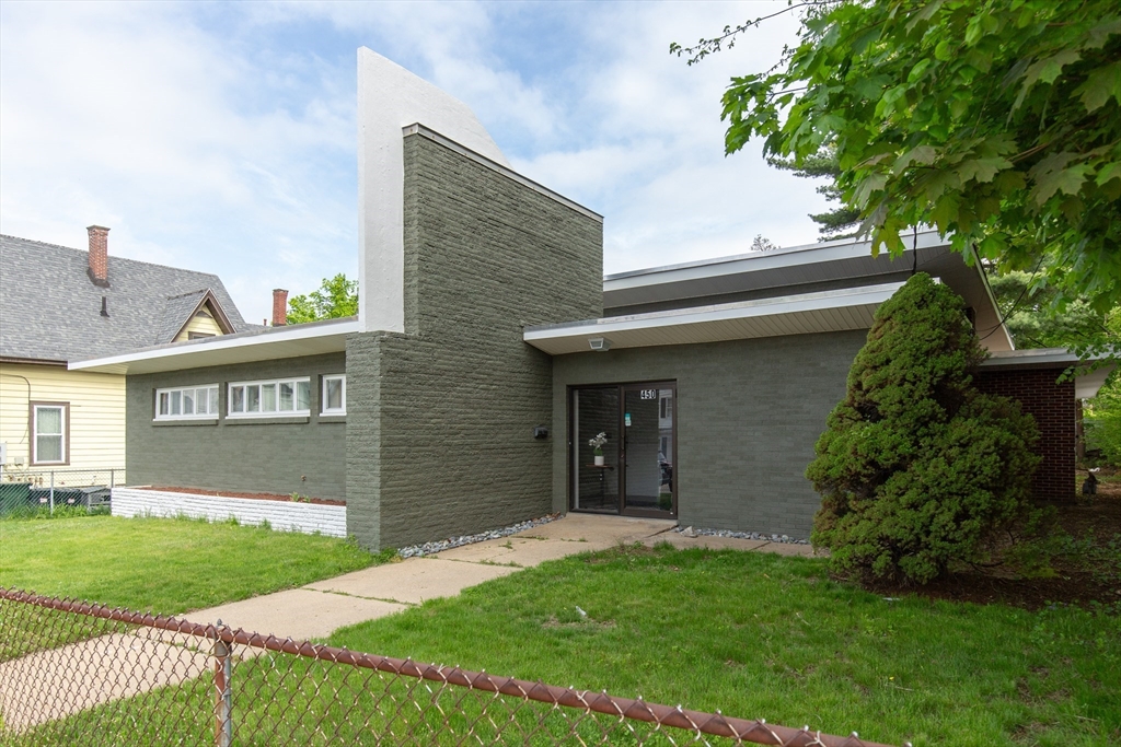 450 Hanover Street Property Photo 1