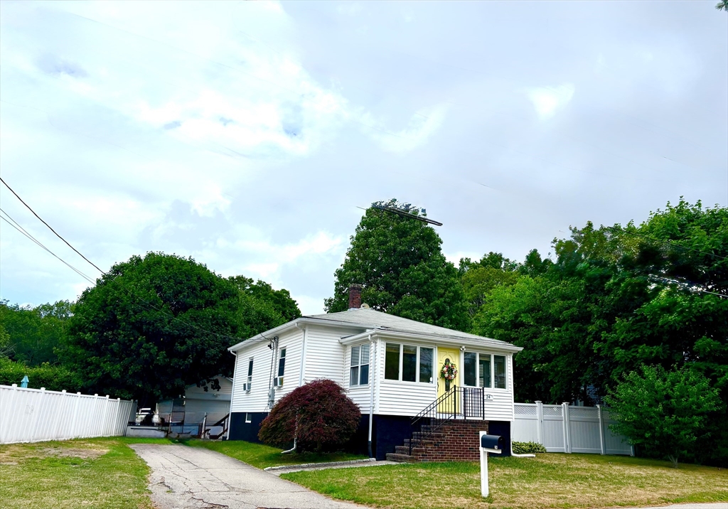 24 County St Property Photo 1