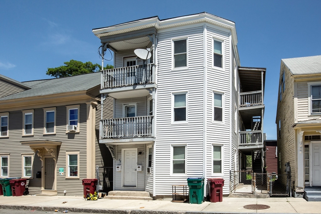 46 Cork St Property Photo 1