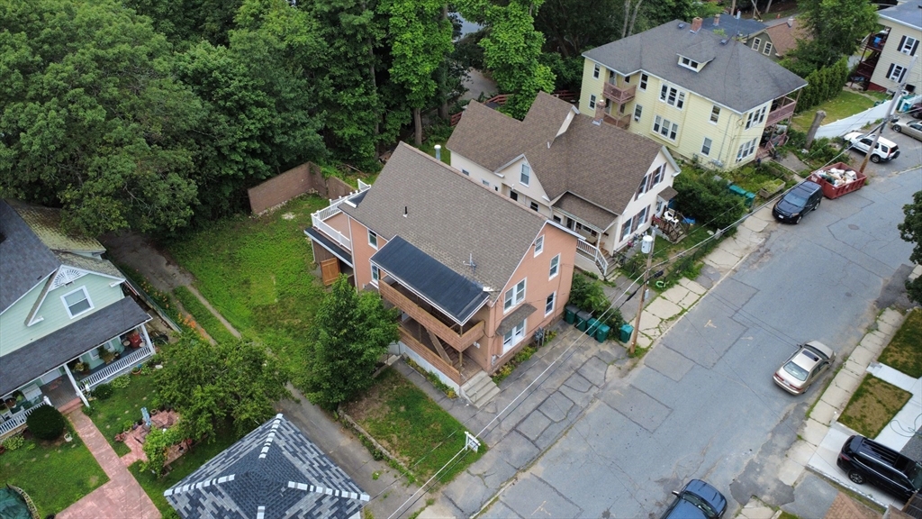 154 Marshall St Property Photo 8