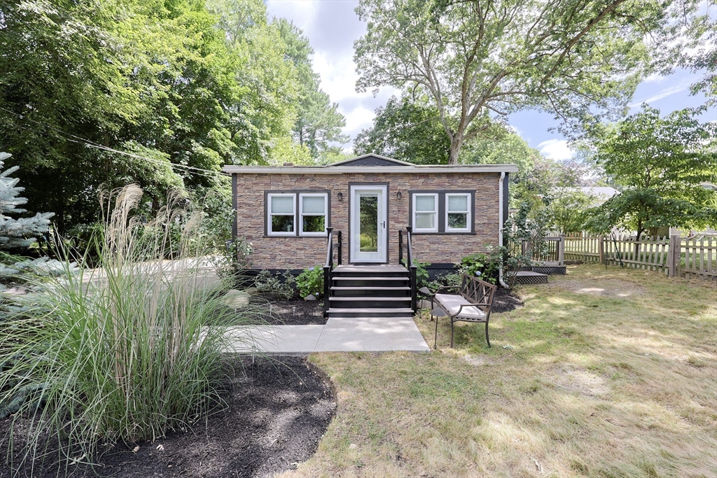 3 Wamesit St Property Photo 1