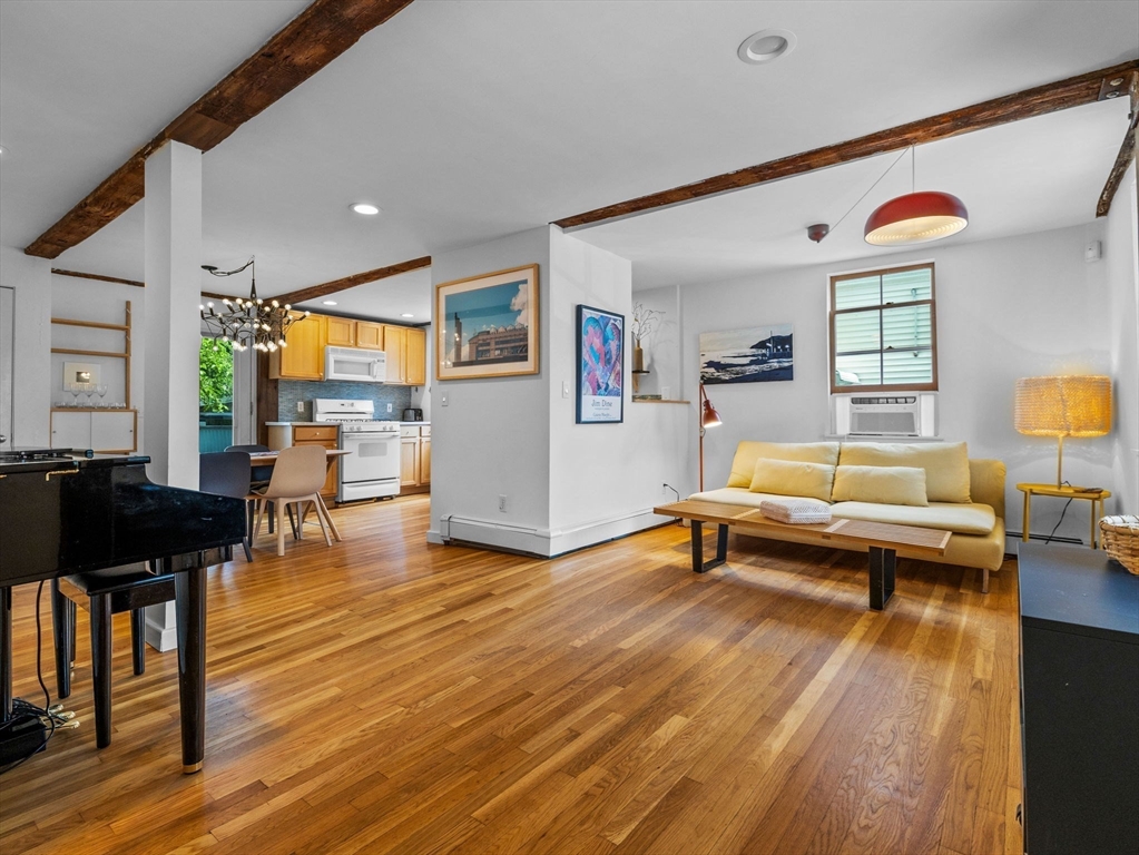 9 Thorpe St # 9 Property Photo 1