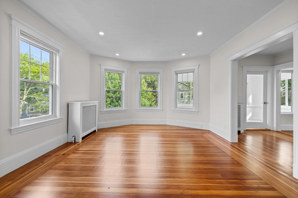 37-37R Fountain Road