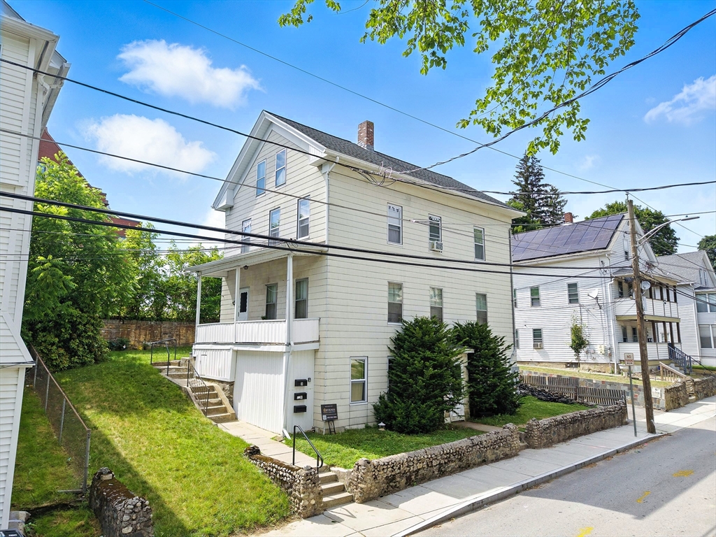 17 Granite St Property Photo 1