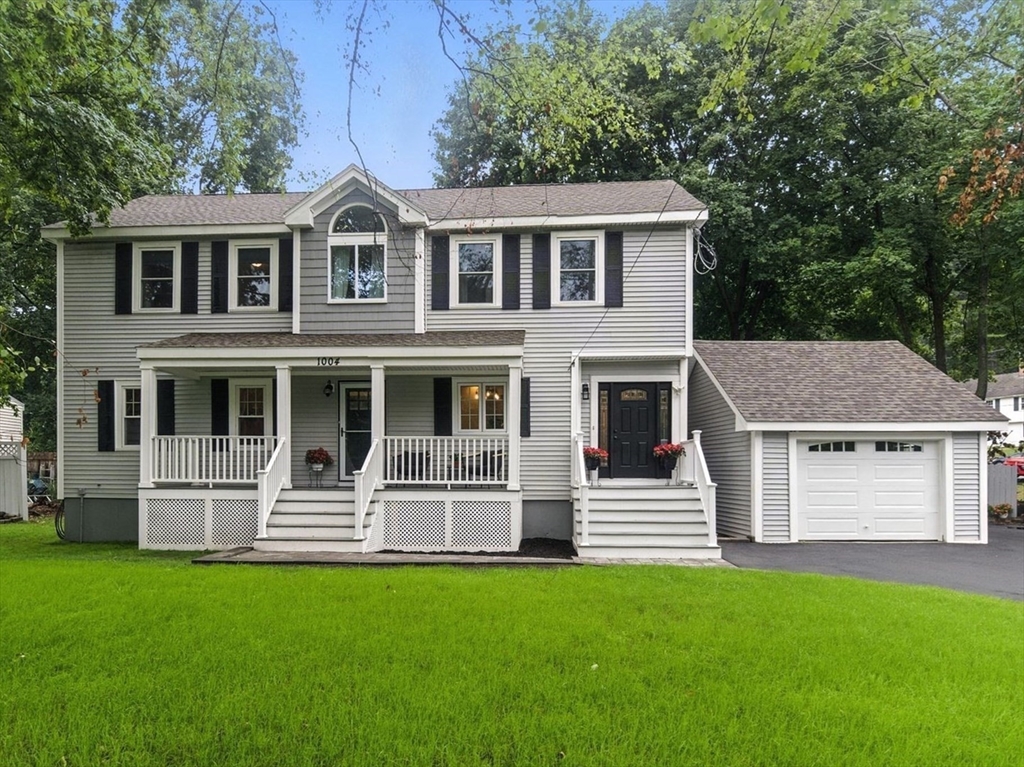 1004 Summer St Property Photo 1
