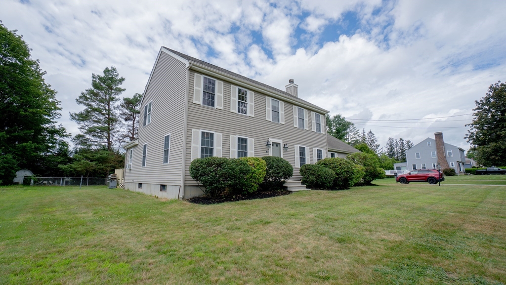 14 Wesley Dr Property Photo 1