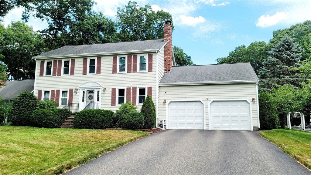 3 Evans Cir