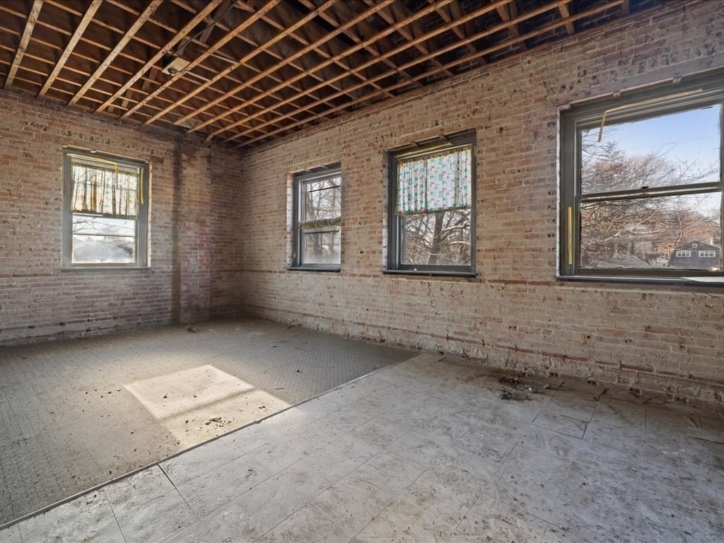 8 Carver Street Property Photo 21