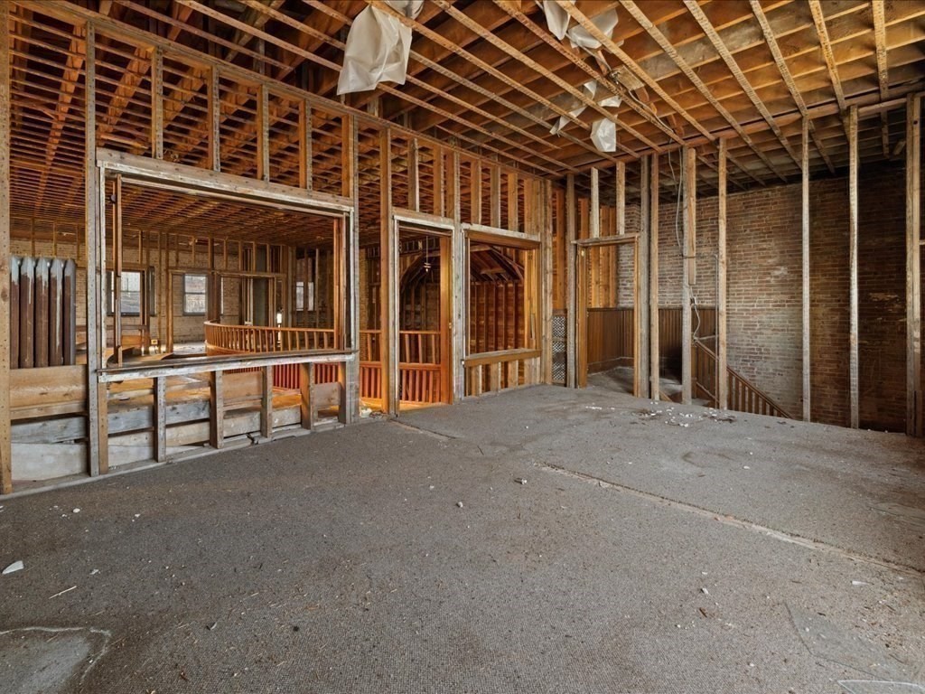 8 Carver Street Property Photo 27