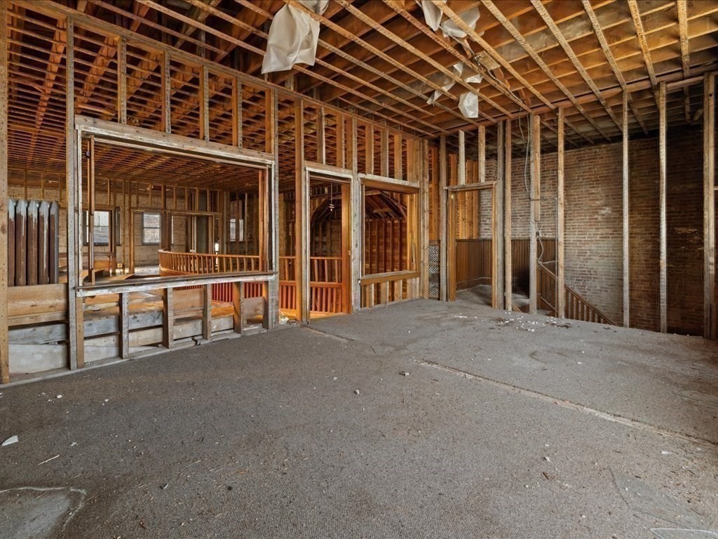 8 Carver Street Property Photo 27