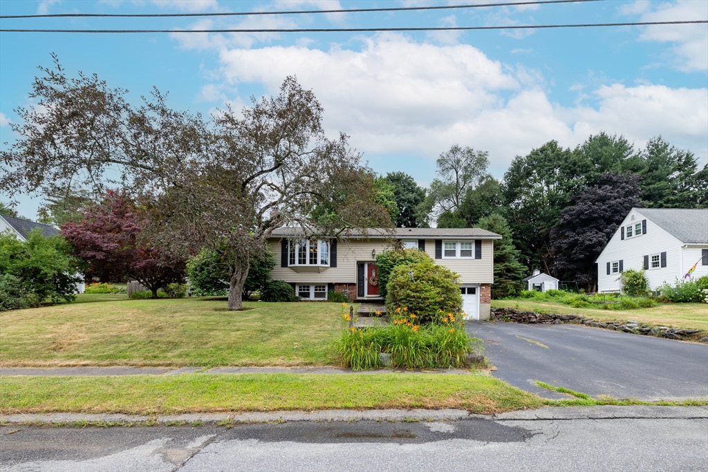 6 Bexley Dr Property Photo 1
