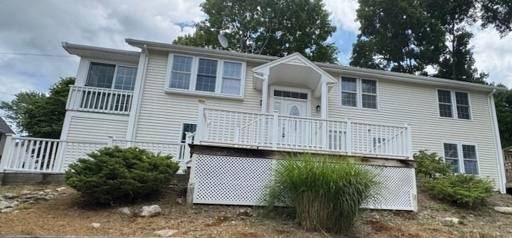 15 Suwanee Rd Property Photo 1