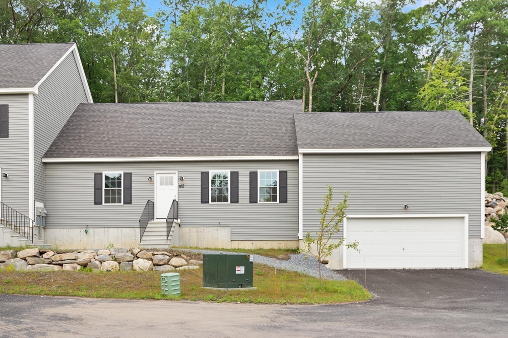 18b Pine Hill Way Property Photo 3