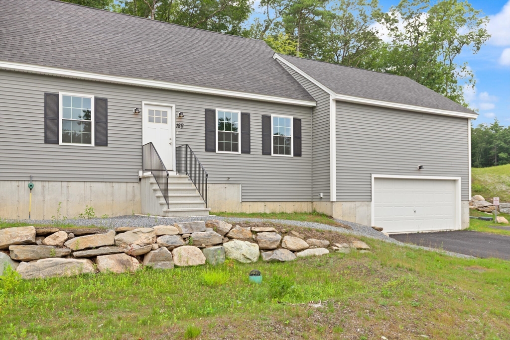 18b Pine Hill Way Property Photo 4