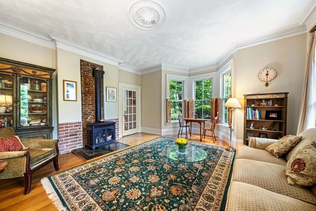 17 Myrtle Property Photo 4