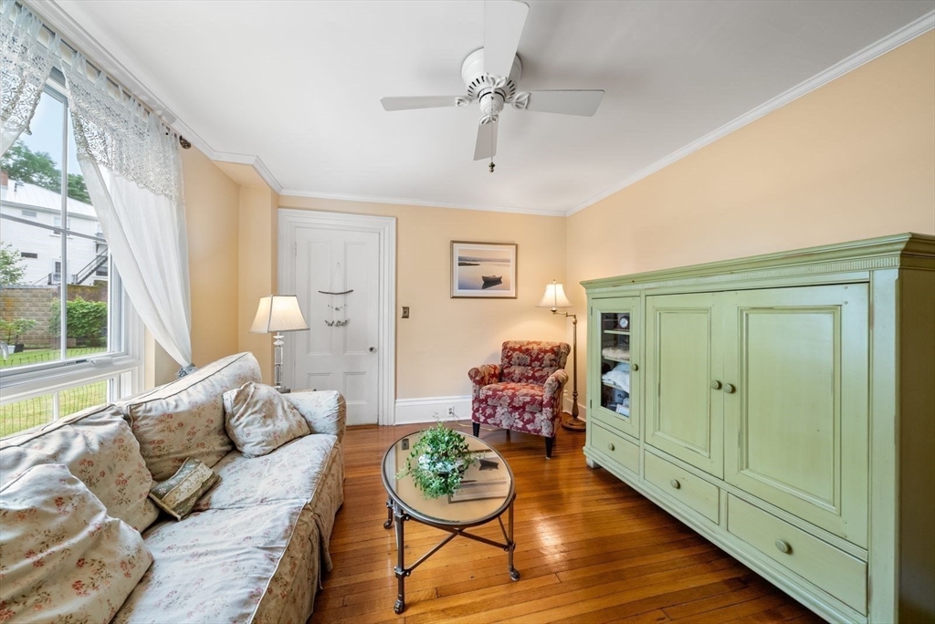 17 Myrtle Property Photo 11