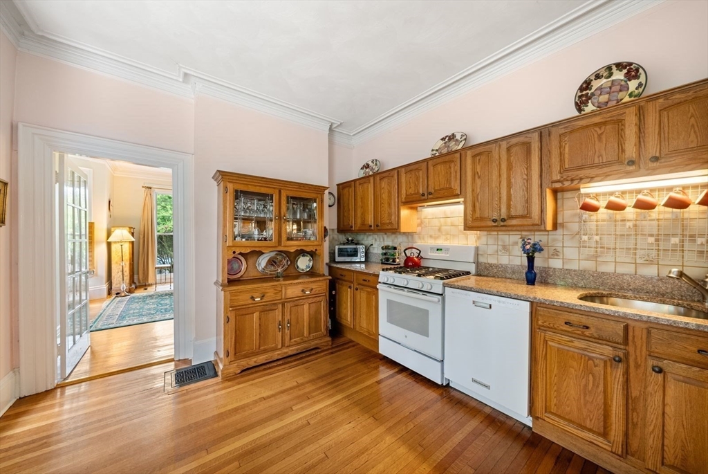 17 Myrtle Property Photo 12