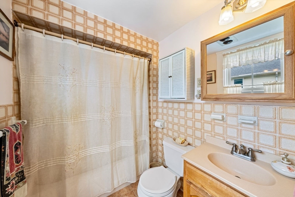 17 Myrtle Property Photo 21