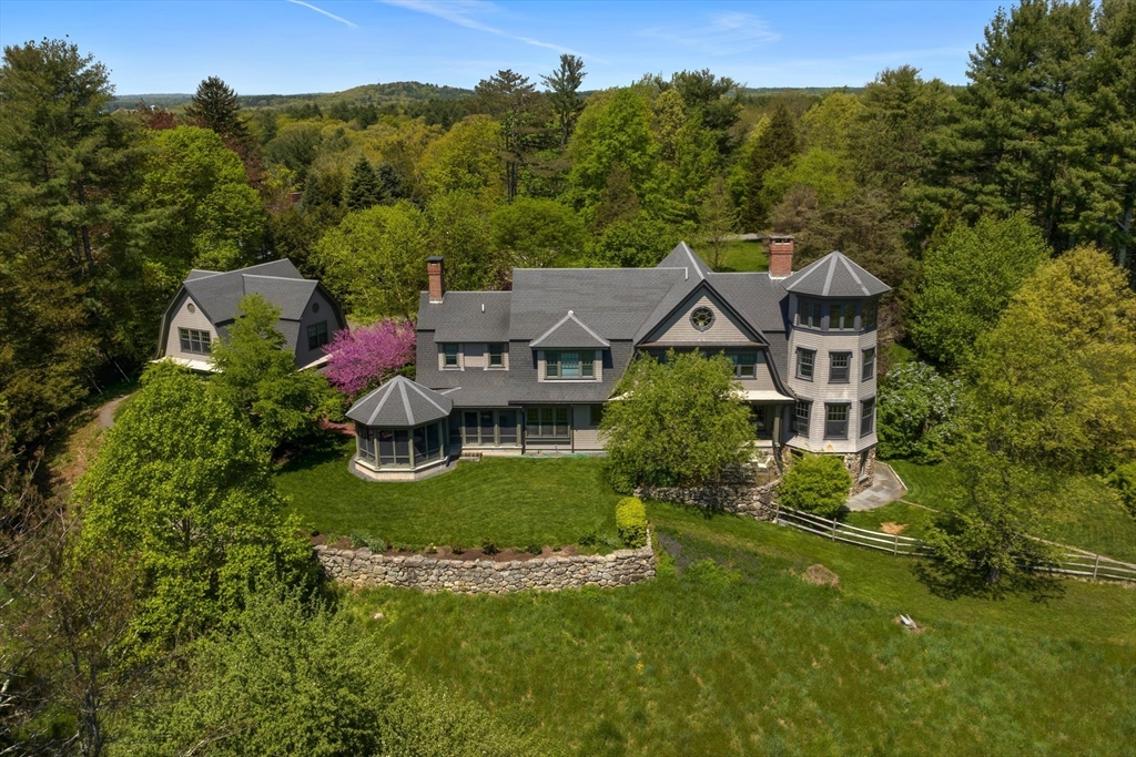 49 Willard Common Property Photo 1