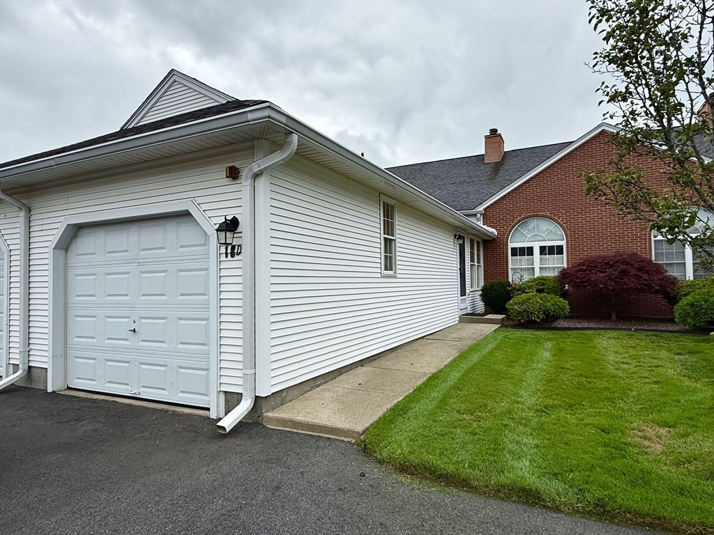 18d Castle Hill Road # 18d Property Photo 1