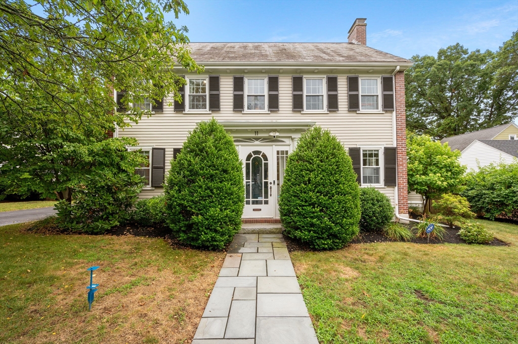 11 Standish Rd