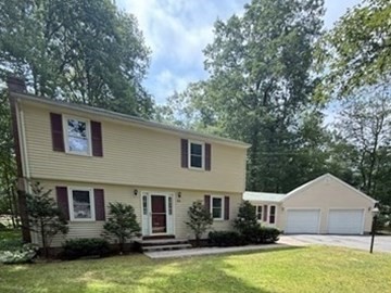 65 Laurel Rd Property Photo 1