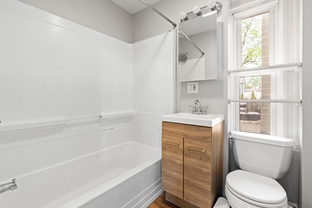 55 Smith Street Property Photo 9
