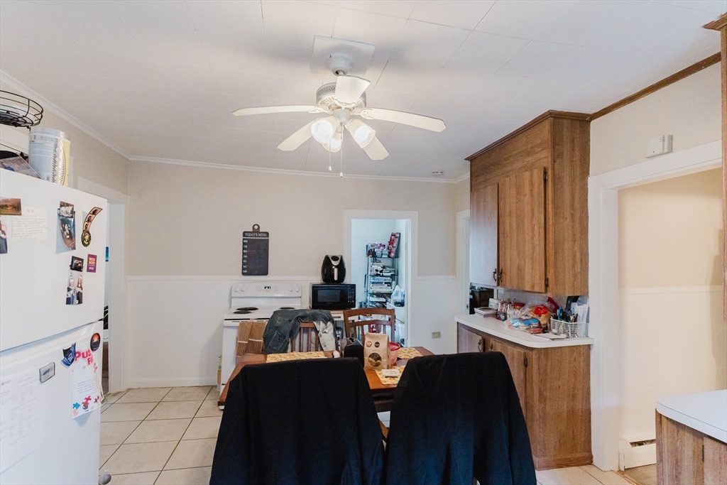 26 Granite St Property Photo 4