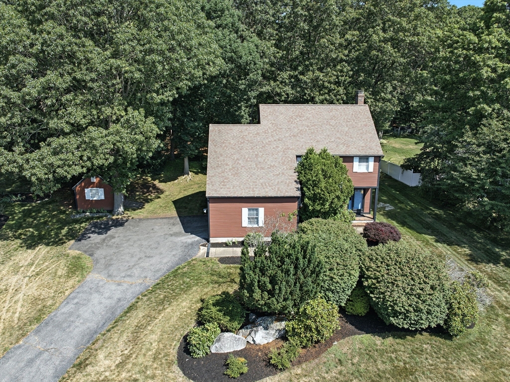 16 Wildwood Dr Property Photo 1