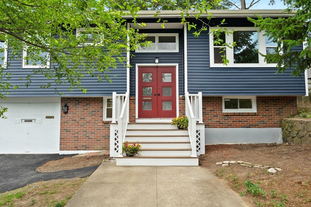 48 Lansing Rd Property Photo 1