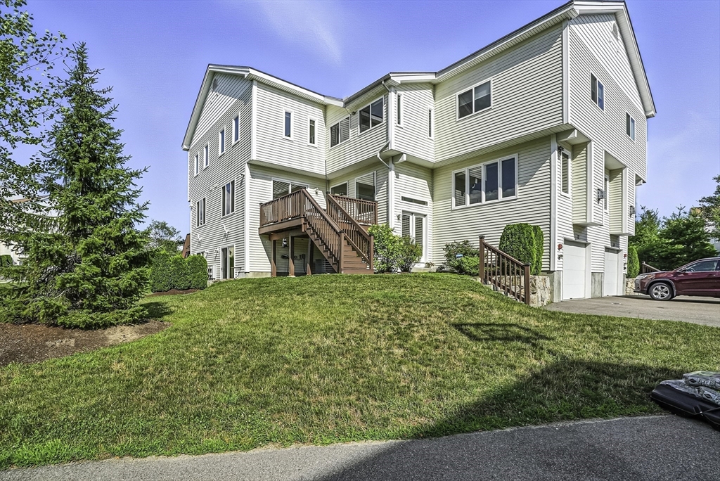 12 Queen Isabella Way # 12