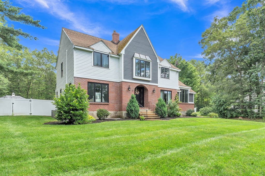 8 Pine Needle Rd
