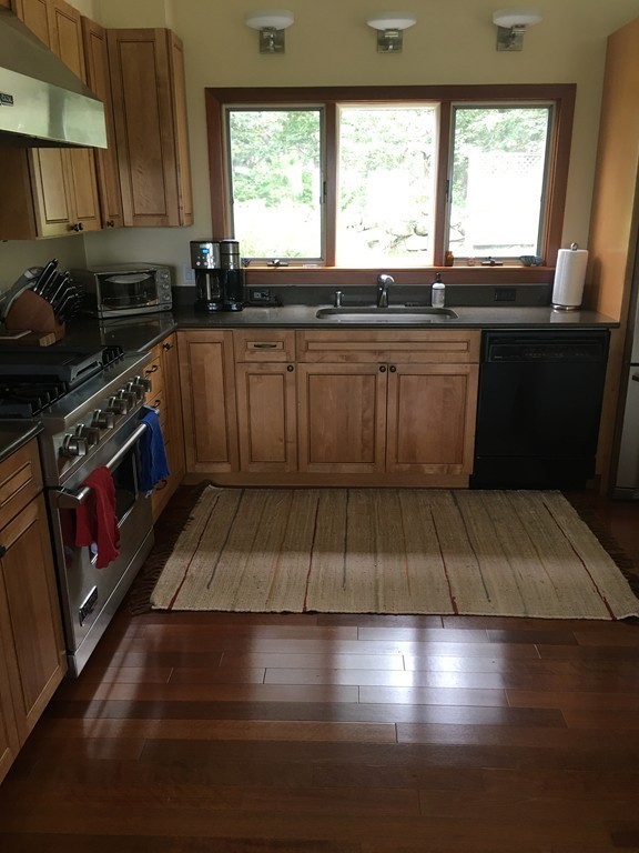 27 Beach Plum Ln Property Photo 6