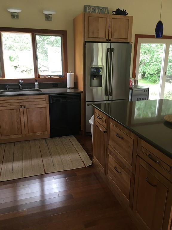 27 Beach Plum Ln Property Photo 7