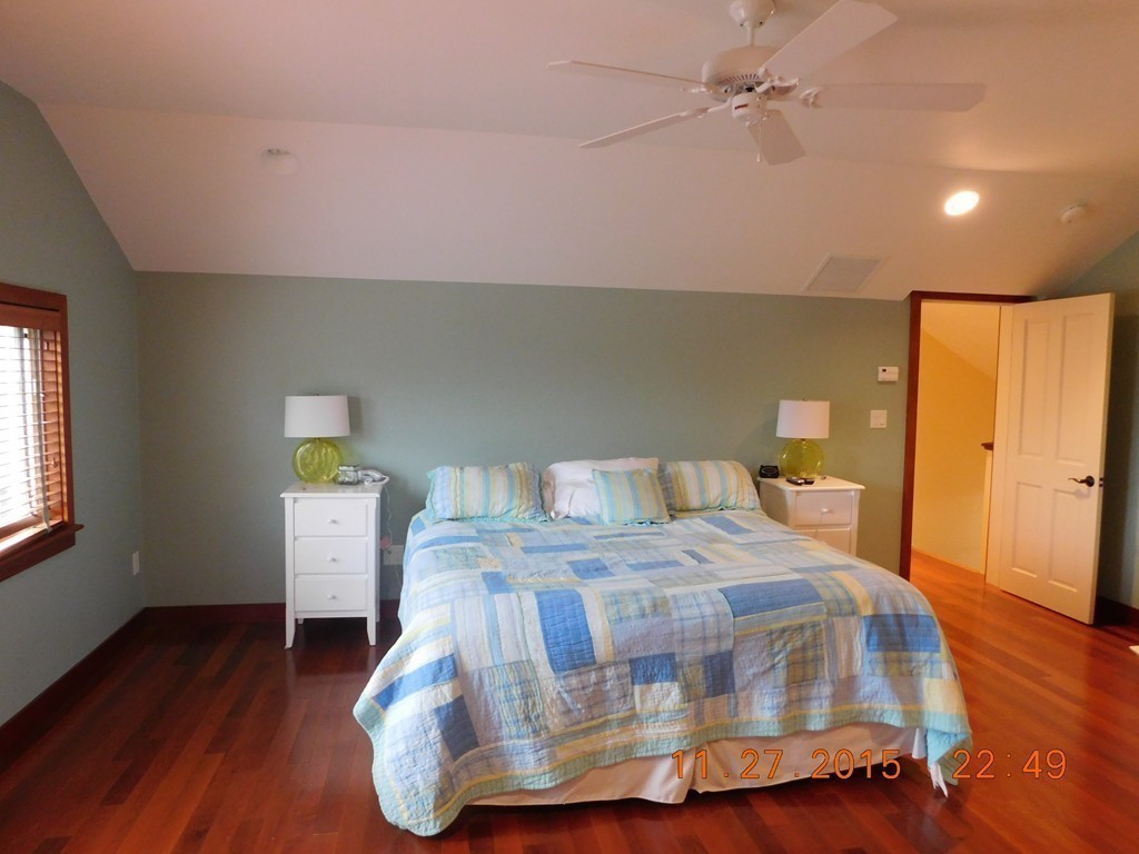 27 Beach Plum Ln Property Photo 11