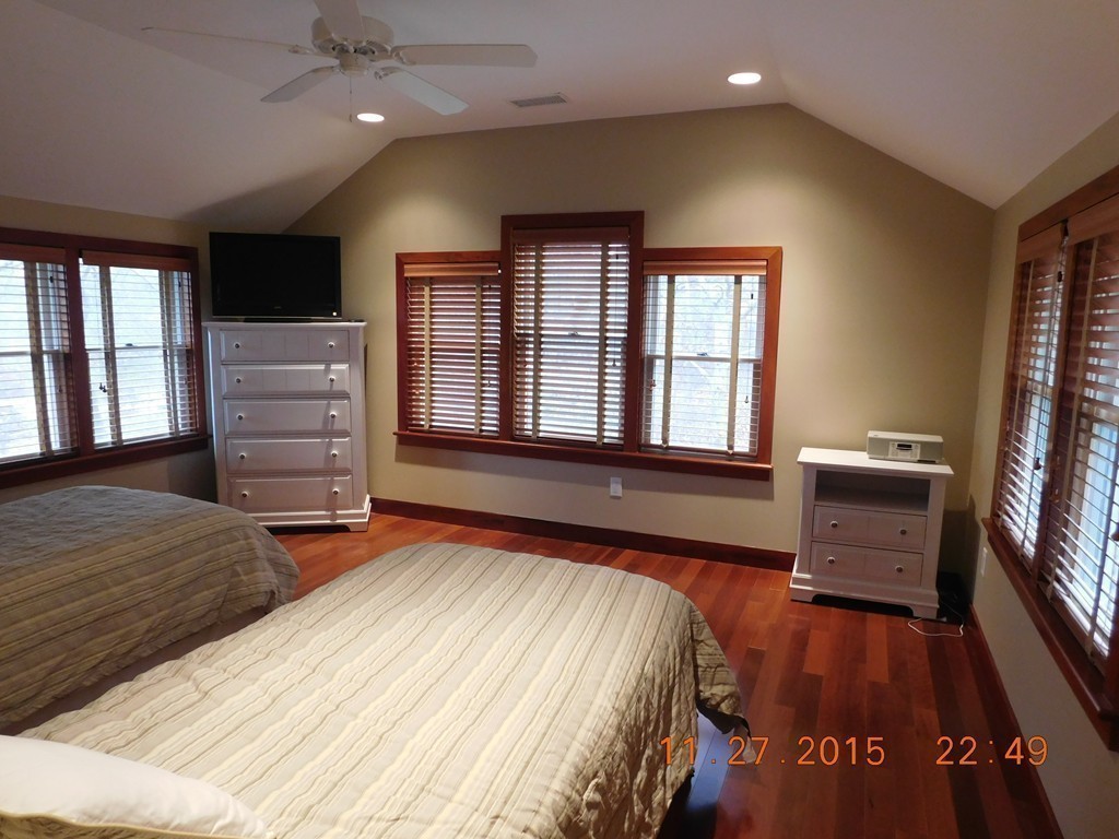 27 Beach Plum Ln Property Photo 12