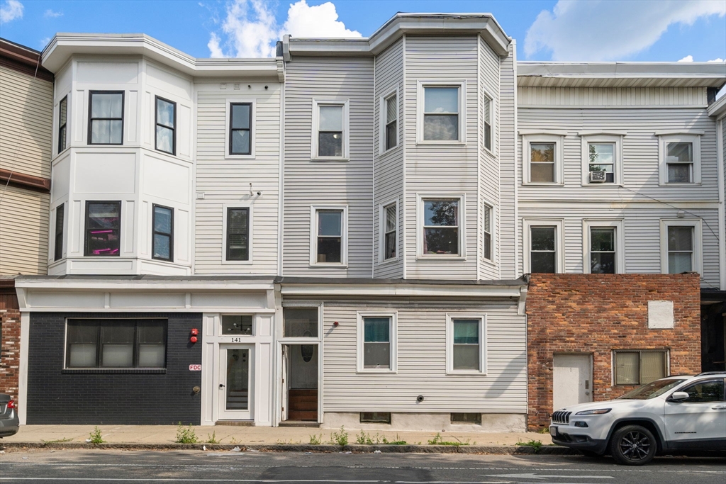 139 Chelsea St Property Photo 1
