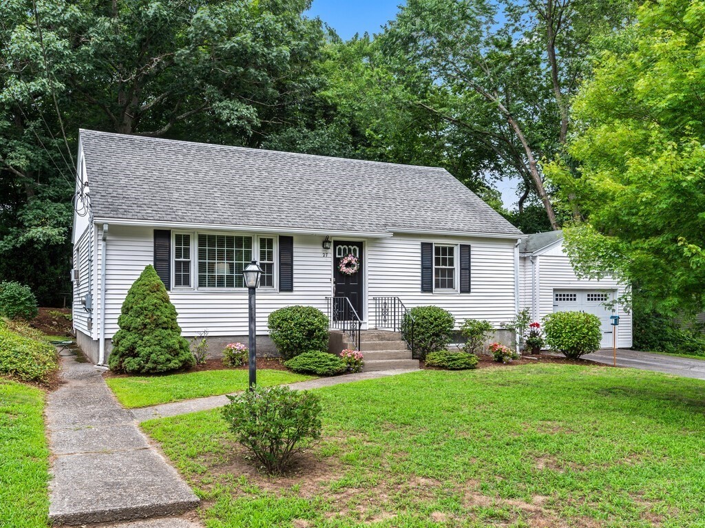 27 Whitla Drive Property Photo 1