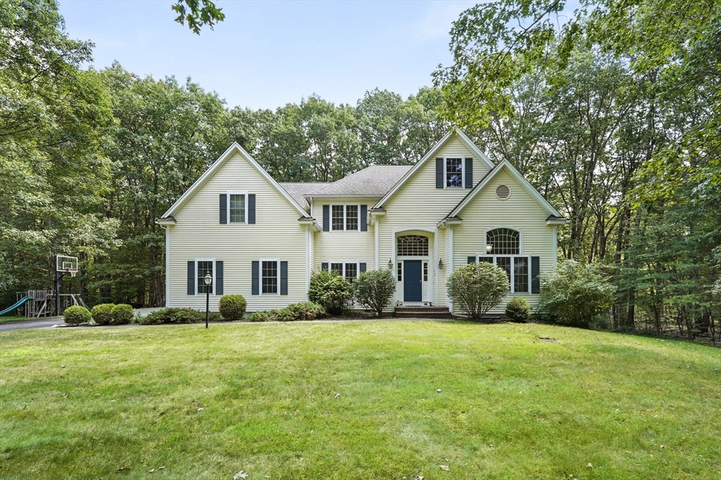 118 Colonial Ridge Dr Property Photo 1