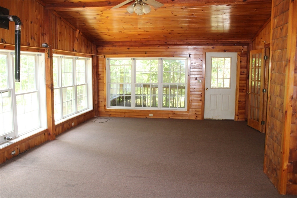 87 Bellevue Dr East Property Photo 9