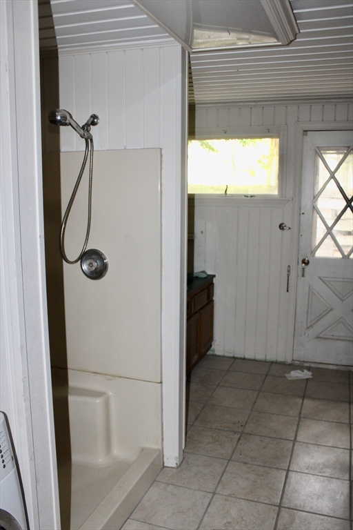 87 Bellevue Dr East Property Photo 12