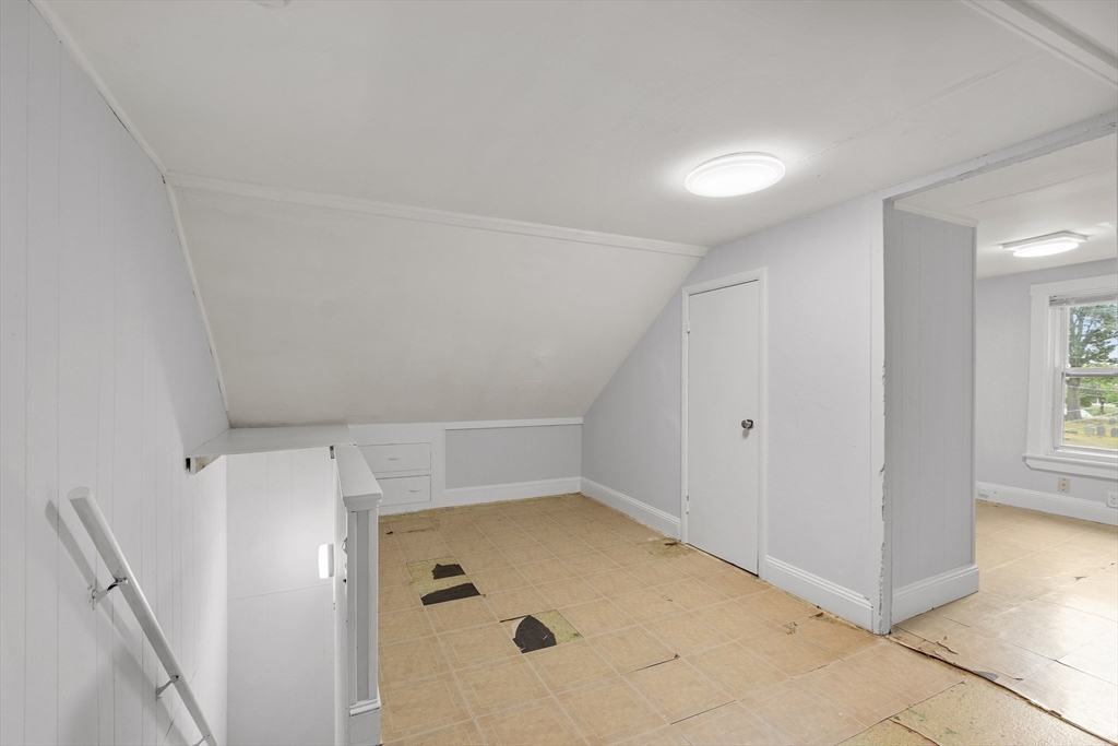 7-9 Oriental Ct Property Photo 25