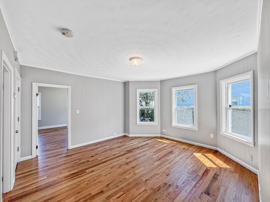 70 Cutler St Property Photo 5
